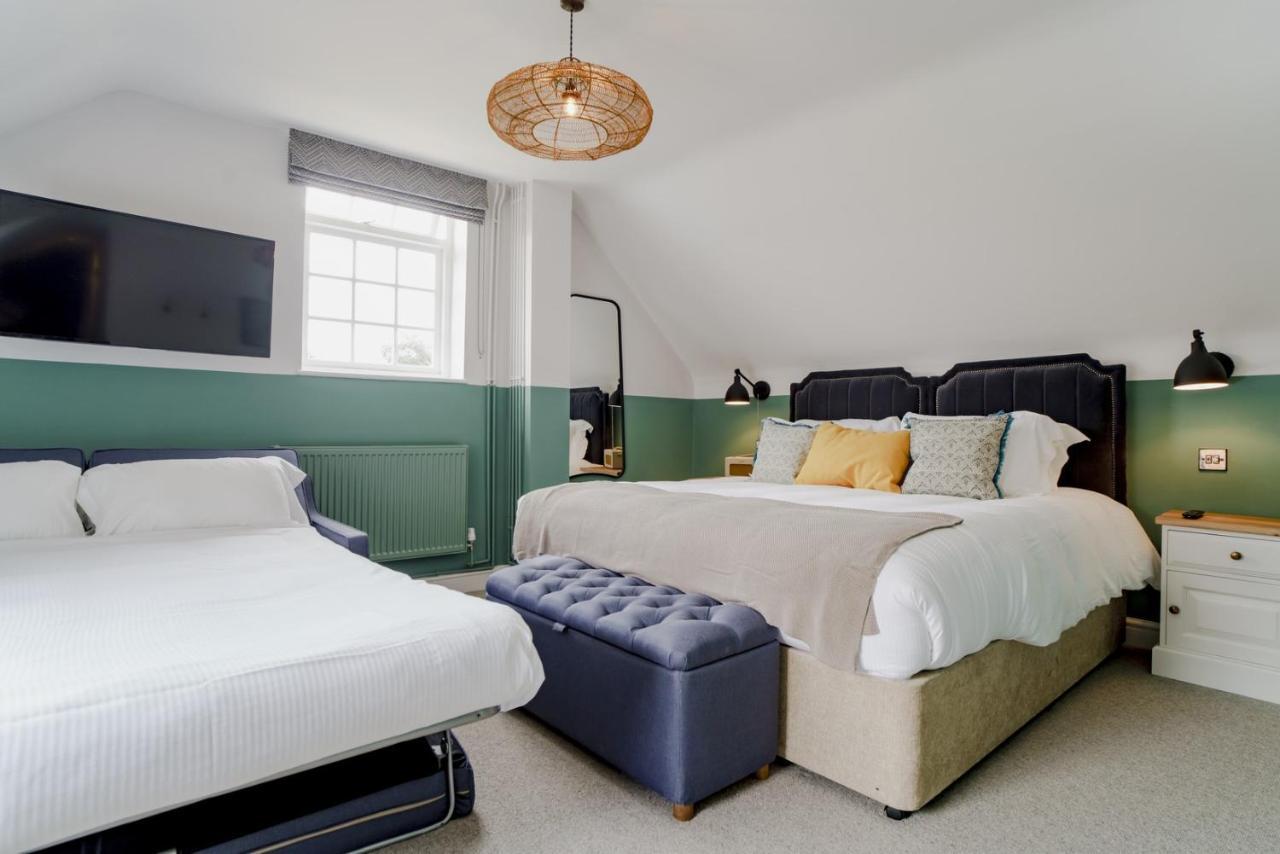 Bel And The Dragon At Red Lion Inn 4*